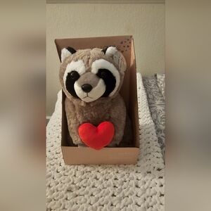 Snuggle Buddy Austrailia Stuffed Racoon. NWT